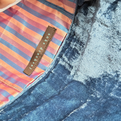 Candolyn Embroidered Silk Velvet Shoulder Bag in Blue