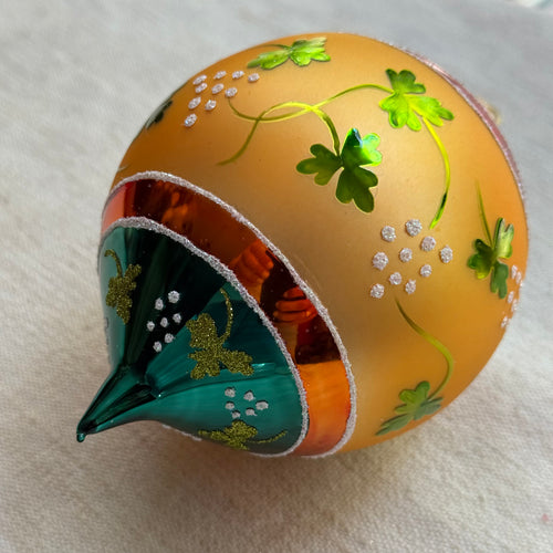 Reflector Ornament with a Vine Design