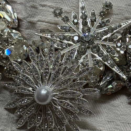 Large Crystal Glass Silver Wreath (3)