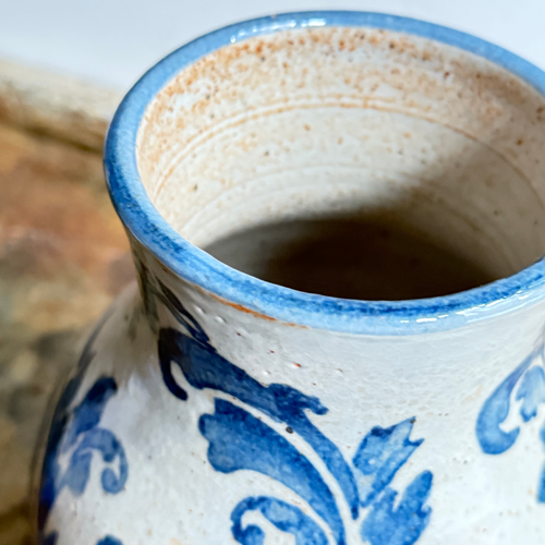 Amanda Moffat Medium Curvy Vase (#18)