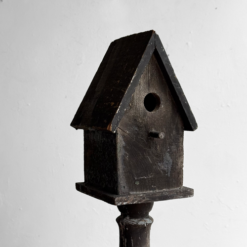Vintage Birdhouse on Stand (A)