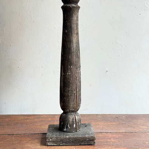 Vintage Birdhouse on Stand (A)