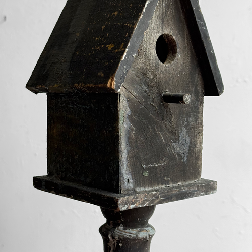Vintage Birdhouse on Stand (A)