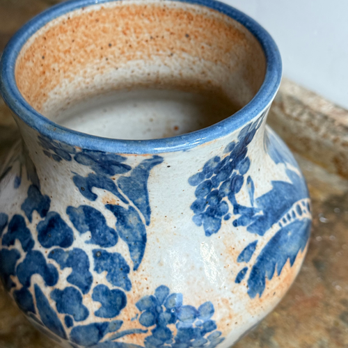Amanda Moffat Medium Curvy Vase (#10)