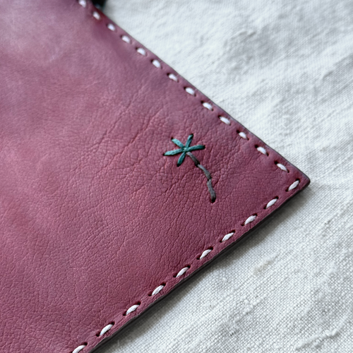 Leather Dragon Diffusion Palm Pocket in Bordo
