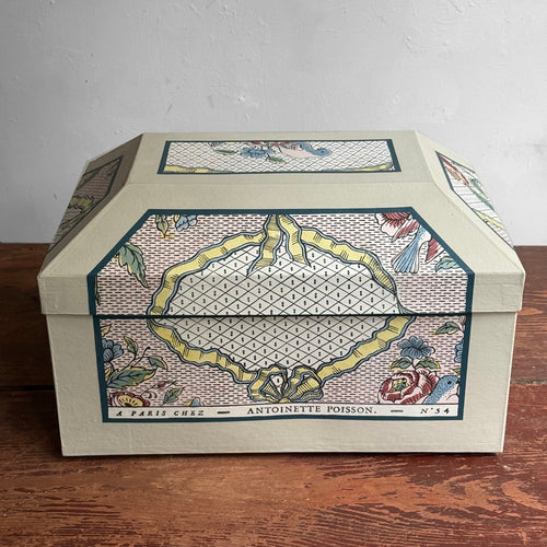 Antoinette Poisson Large Wedding Box in "Rubans & Oiseaux Colors" No. 54A