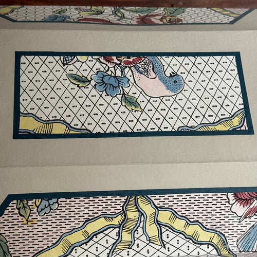 Antoinette Poisson Large Wedding Box in "Rubans & Oiseaux Colors" No. 54A