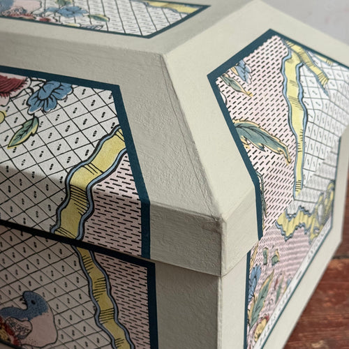 Antoinette Poisson Large Wedding Box in "Rubans & Oiseaux Colors" No. 54A