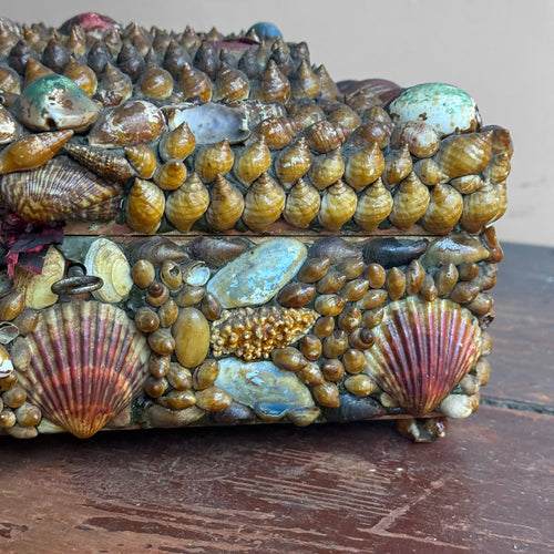 Vintage Victorian Shell Box