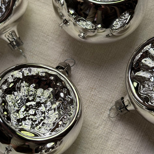 Set of 6 Silver Ornaments with Reflectors