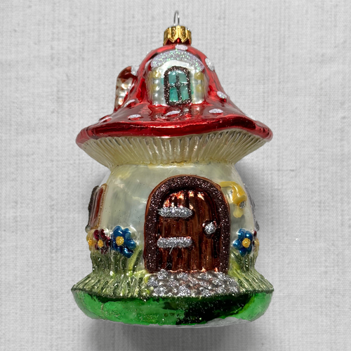 Large Nostalgic Mushroom House Ornament