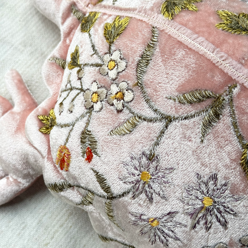 Sophia Embroidered Small Silk Velvet Turtle in Old Rose