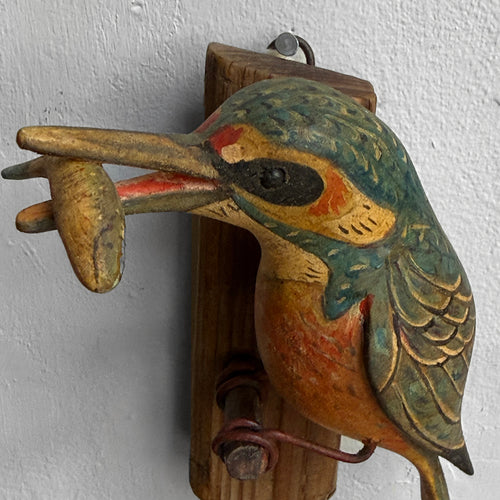 Early 20th-century Black Forest Carved Kingfisher Bird with Fish (BF-606)
