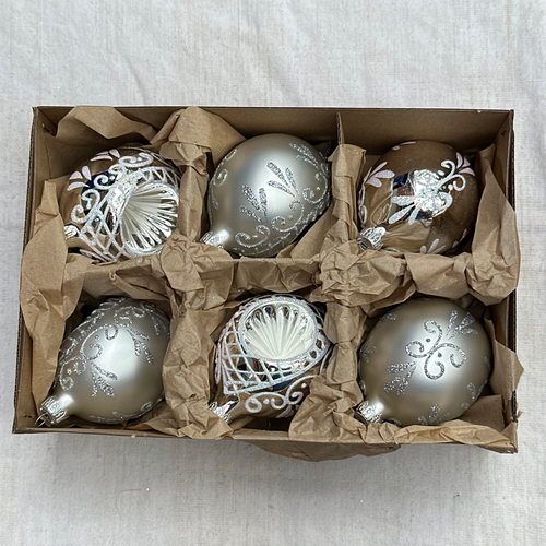 Set of 6 Oval Silver Reflector Ornaments