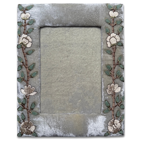 Tuileries Silk Velvet Tabletop Frame in S Blue (#8)