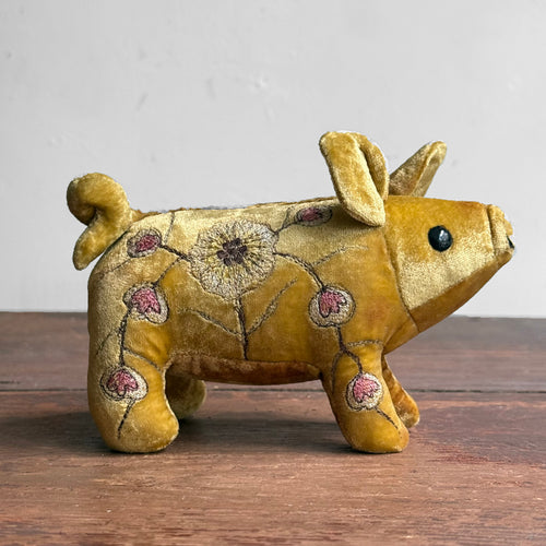 Mimosa Embroidered Silk Velvet Piglet in Shaded Oro