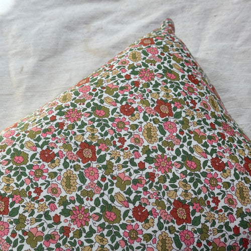 "Amour" Embroidered Cushion (CS-808)