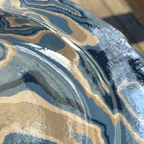 Marbled Scalloped Charger Plate in Arcachon (AR #054)