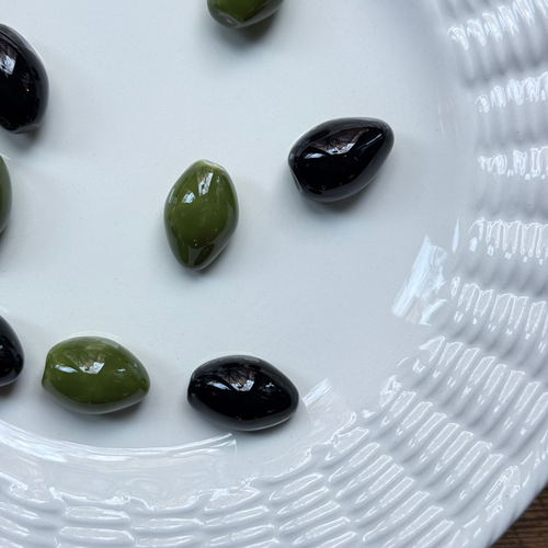 Trompe L'oeil Olives Plate with Basket-Weave Rim