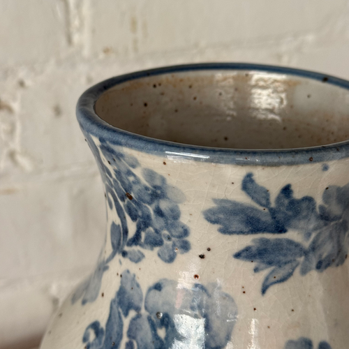 Amanda Moffat Medium Wavy Vase (#5)