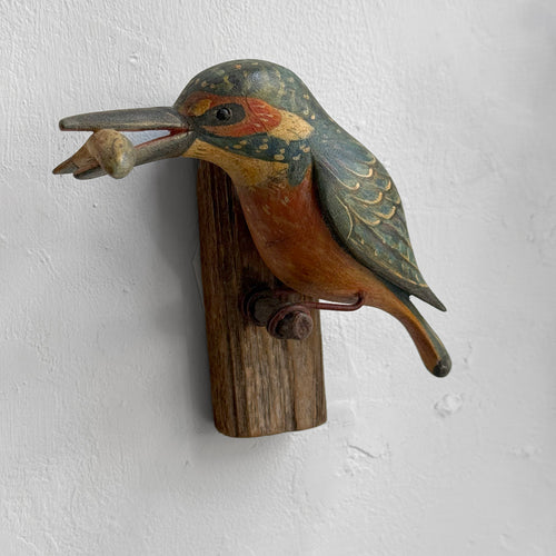 Early 20th-century Black Forest Carved Kingfisher Bird with Fish (BF-608)