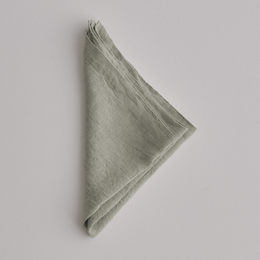 Set of Six Basix Linen Napkins in Argent