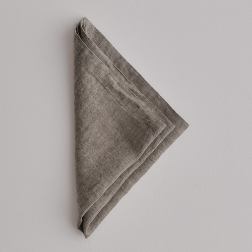 Set of Six Basix Linen Napkins in Nox