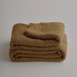 Flocca Linen Blanket in Russo