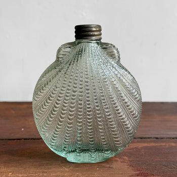 Late 19th-century Glass Shell Flask