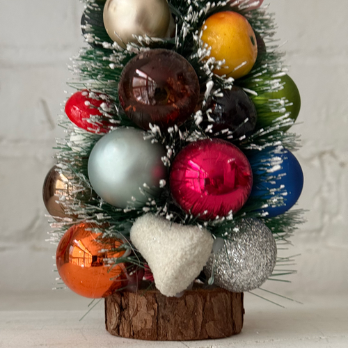 Large Green Nostalgic Brush Tree