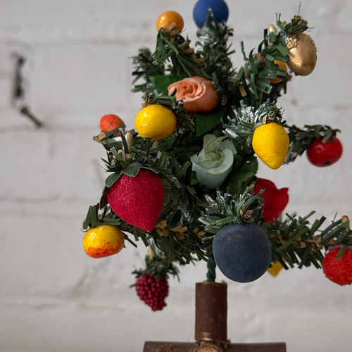 Small Nostalgic Tree with Cotton Fruits & Flowers