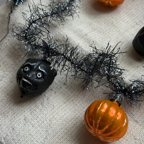 Nostalgic Black Tinsel Halloween Garland