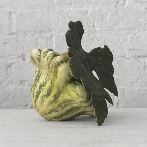 Porcelain Custard Gourd with Leaf (PP946)