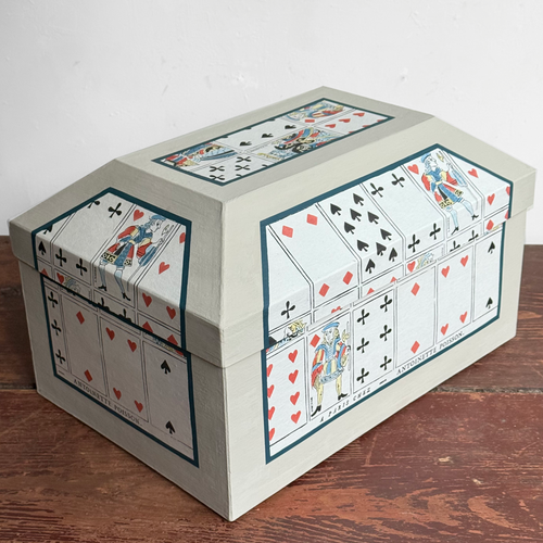 Antoinette Poisson Large Wedding Box in "Cartes à jouer parfumées" No. 1A
