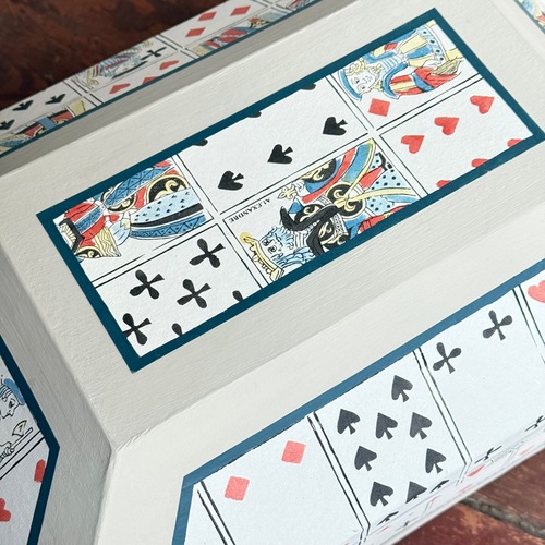 Antoinette Poisson Large Wedding Box in "Cartes à jouer parfumées" No. 1A