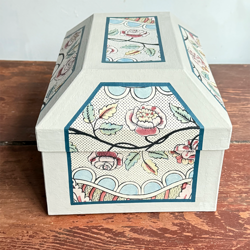 Antoinette Poisson Medium Wedding Box in Guirlandes et Festons 15A