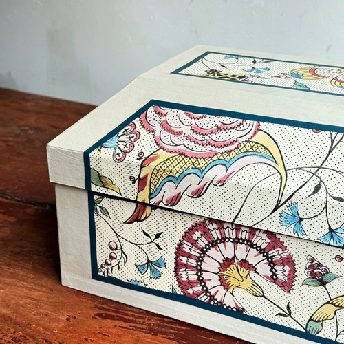 Antoinette Poisson Medium Wedding Box in Jaipur 57A
