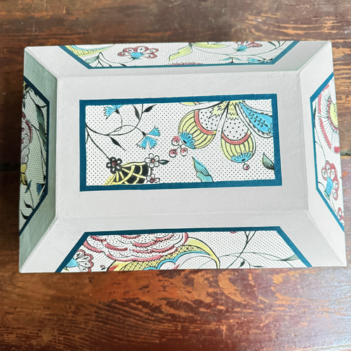 Antoinette Poisson Medium Wedding Box in Jaipur 57A