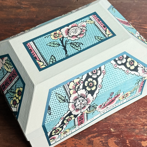 Antoinette Poisson Medium Wedding Box in "Guirlandes de Fleur Blue" No. 1A
