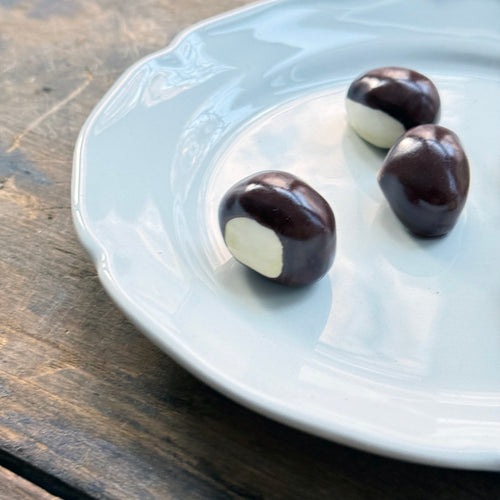 Trompe L'oeil Hazelnut Plate with Waved Rim