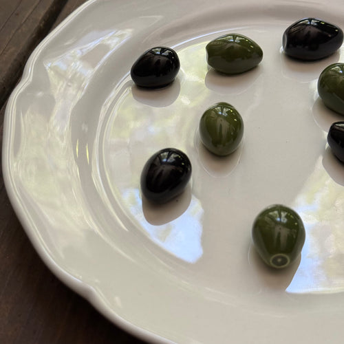 Trompe L'oeil Olives Plate with Waved Rim