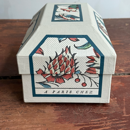 Antoinette Poisson Small Wedding Box in "Mignonette" No. 73A