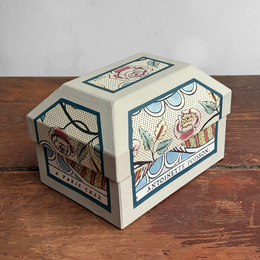 Antoinette Poisson Small Wedding Box in "Guirlands et Festons" No. 15A with Blue Interior