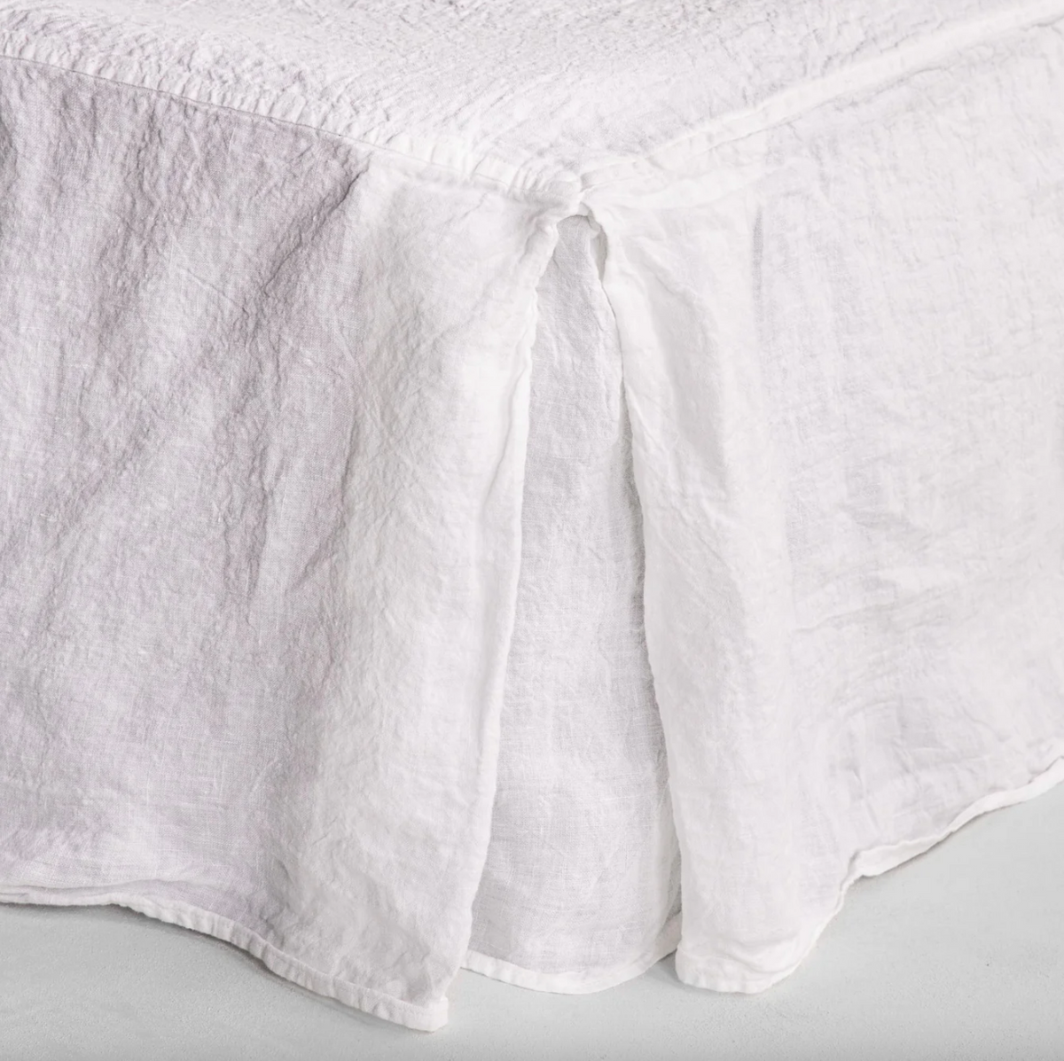 Linen Basix Bed Skirt in Ayrton