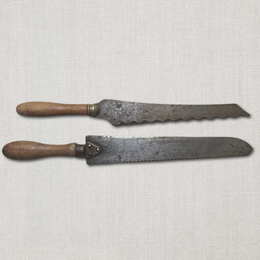 Set of 2 Antique American Bread Knives Century