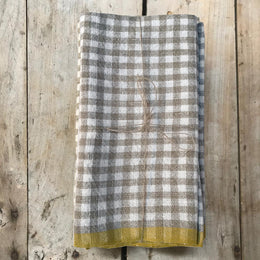 Set of 4 Gingham Napkins in Natural & Yellow