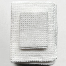Ivory towel set with waffle texture