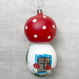 Nostalgic Mushroom With Santa Ornament