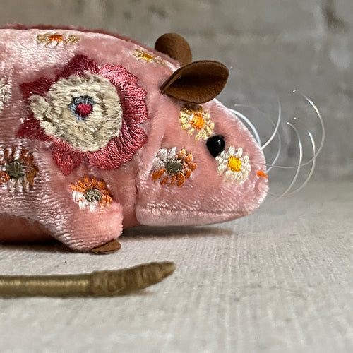 Beauty Silk Velvet Embroidered Mouse in Old Rose