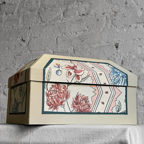 Antoinette Poisson Medium Wedding Box in Marcel 28A